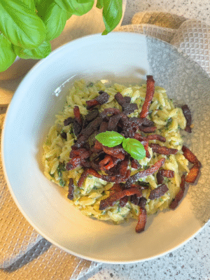 Orzo m. spinat & bacon
